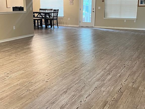 2nd image of 5239 English Oak Dr