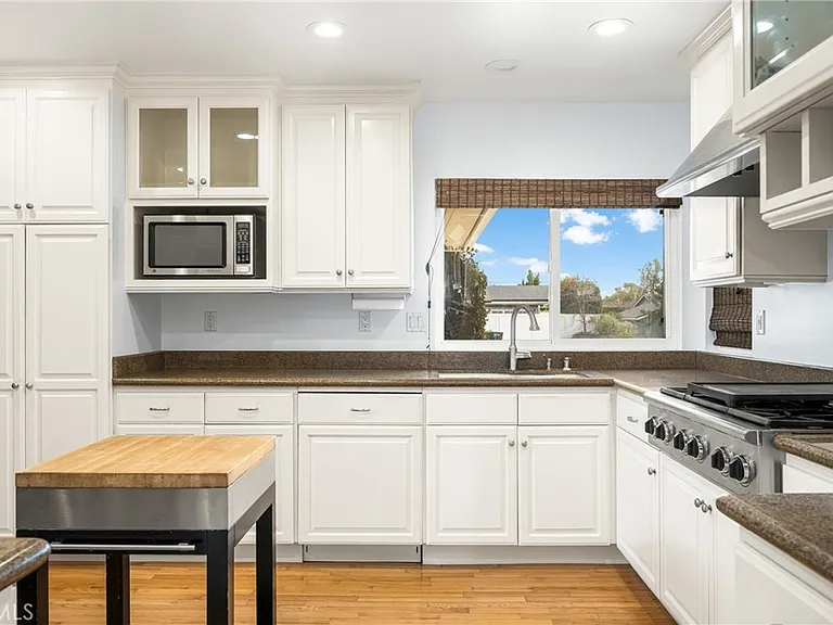 12791 Brittany Woods Dr — Photo 13