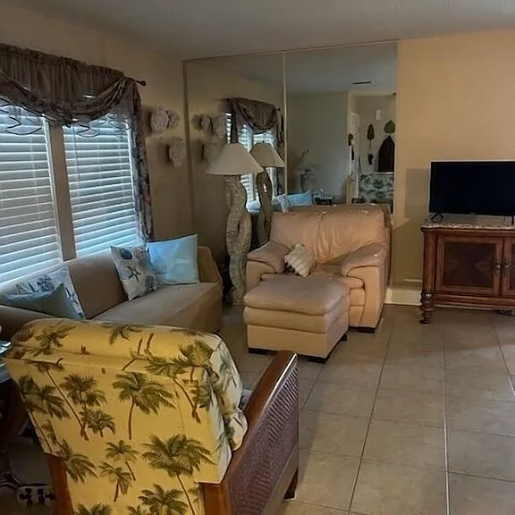 7008 Constitution Blvd — Photo 4