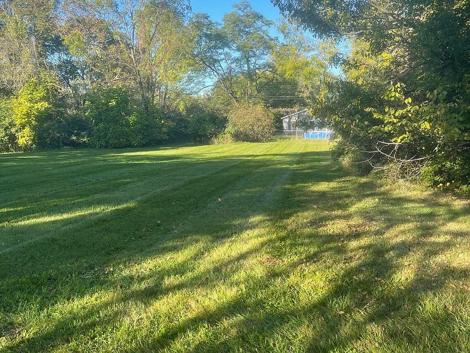 2nd image of 2101 Huron Ave