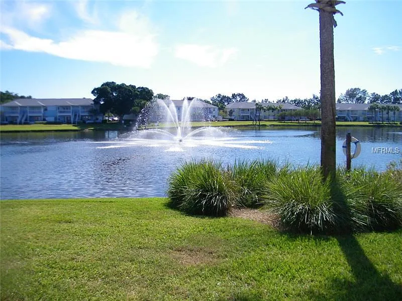 213 Seahorse Dr SE — Photo 4