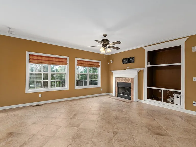 11415 Fountaingrove Dr — Photo 7