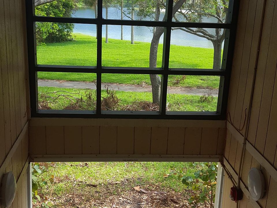1st image of 9725 Hammocks Blvd
