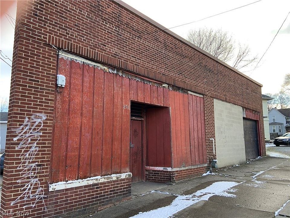 1st image of 850 Johnston St