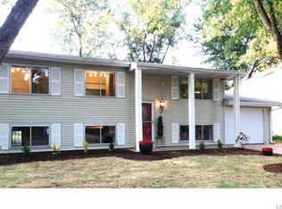 41 Roland Ave, Ballwin, MO 63021