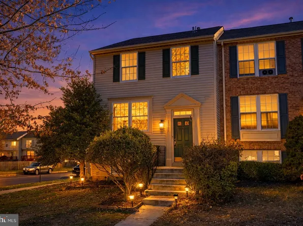 12921 Freestone Ct, Woodbridge, VA 22192