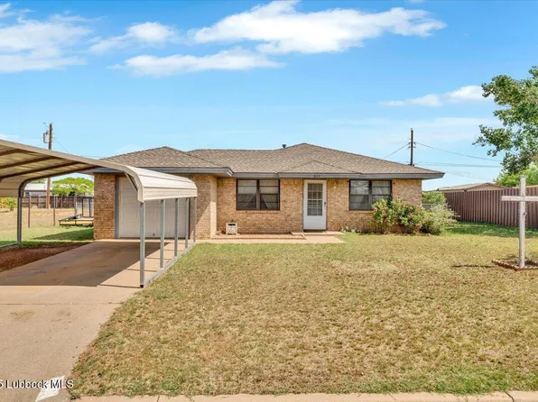 310 W 5th St, Sundown, TX 79372