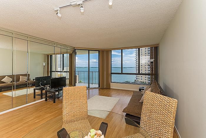 1st image of 520 Brickell Key Dr APT A1011