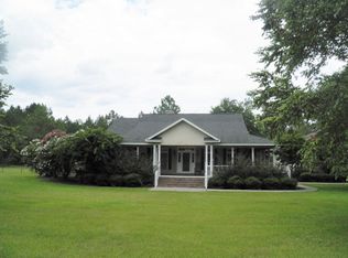 3731 Old Post Rd, Hortense, GA 31543