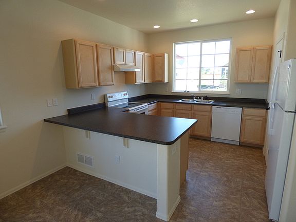 4th image of 791 Lakebrook Ct