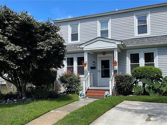3rd image of 1820 Canton Ave