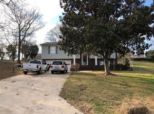 900 Spruce Rd, Oneonta, AL 35121