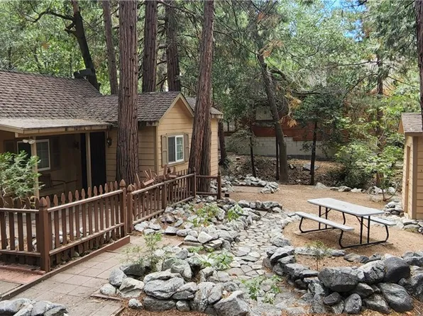 9373 Quercus Ln, Forest Falls, CA 92339