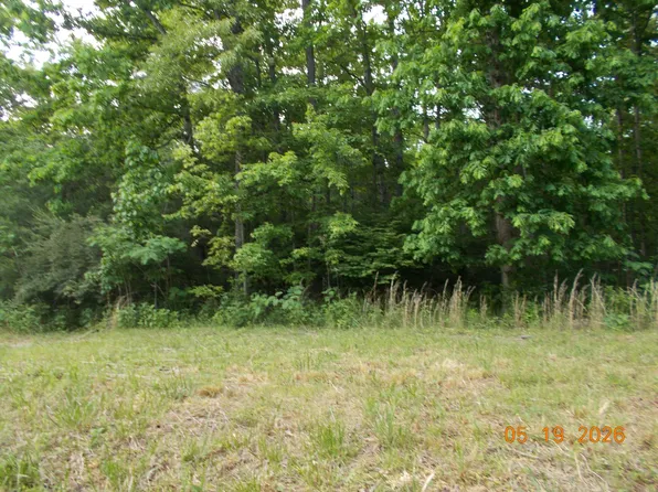 7141 Big Horn Dr, Crossville, TN 38572