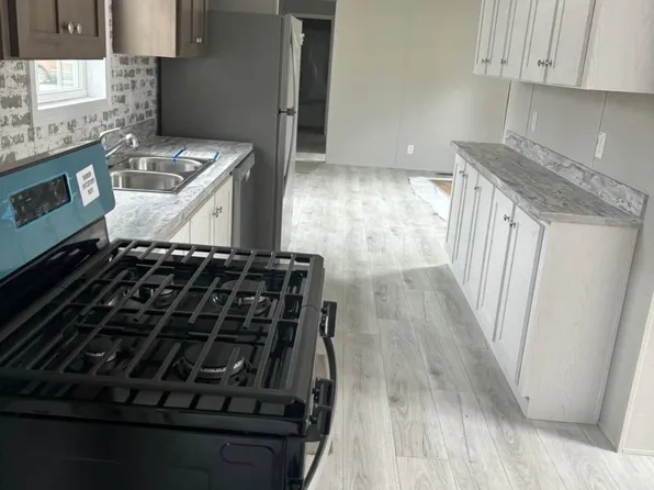 8742 Basswood, Kalamazoo, MI 49009