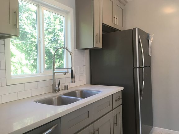 4th image of 2116-2122 N Magnolia Ave #2122-A