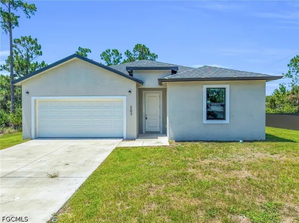 203 E 17th St, Lehigh Acres, FL 33972