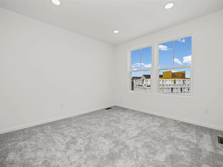 43071 Atwood Ave — Photo 37