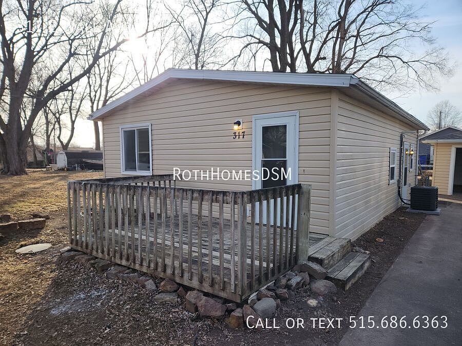 1st image of 317 E Wall Ave