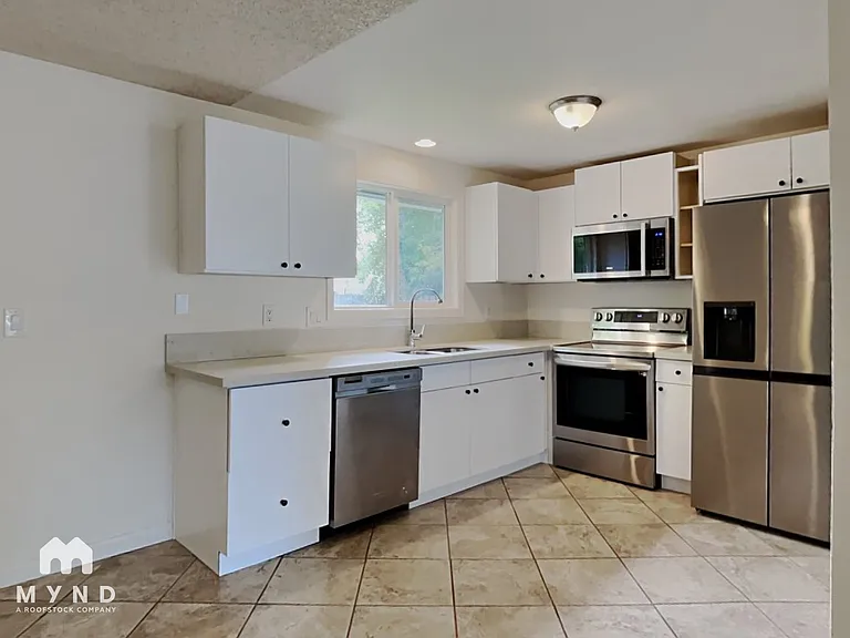 8612 Sw Ctr — Photo 19