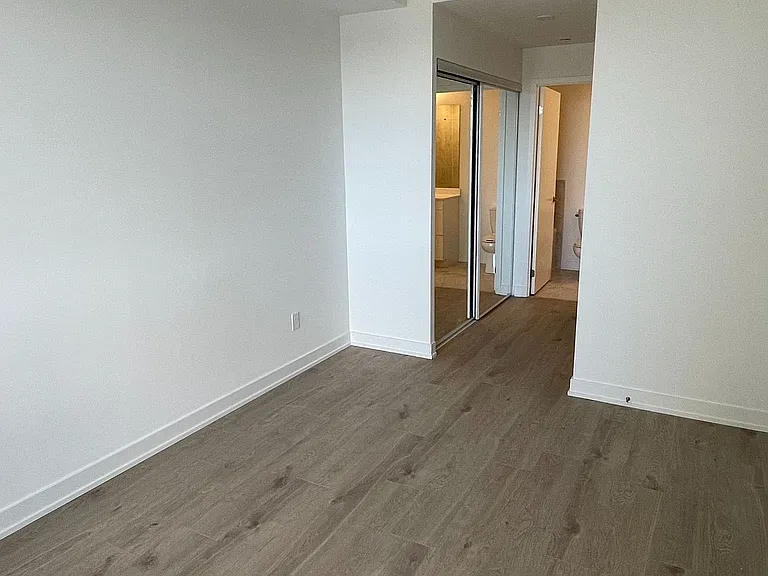 1035 Southdown Rd #801 — Photo 19