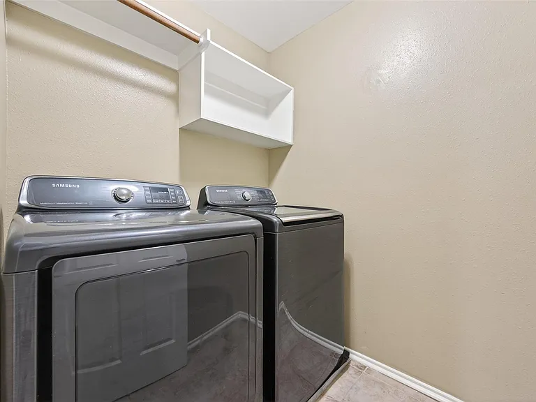 54 Blue Creek Pl — Photo 19