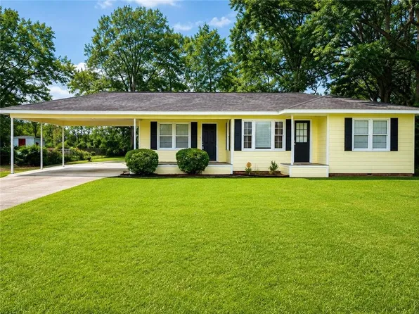 2372 Valley St, Mansura, LA 71350