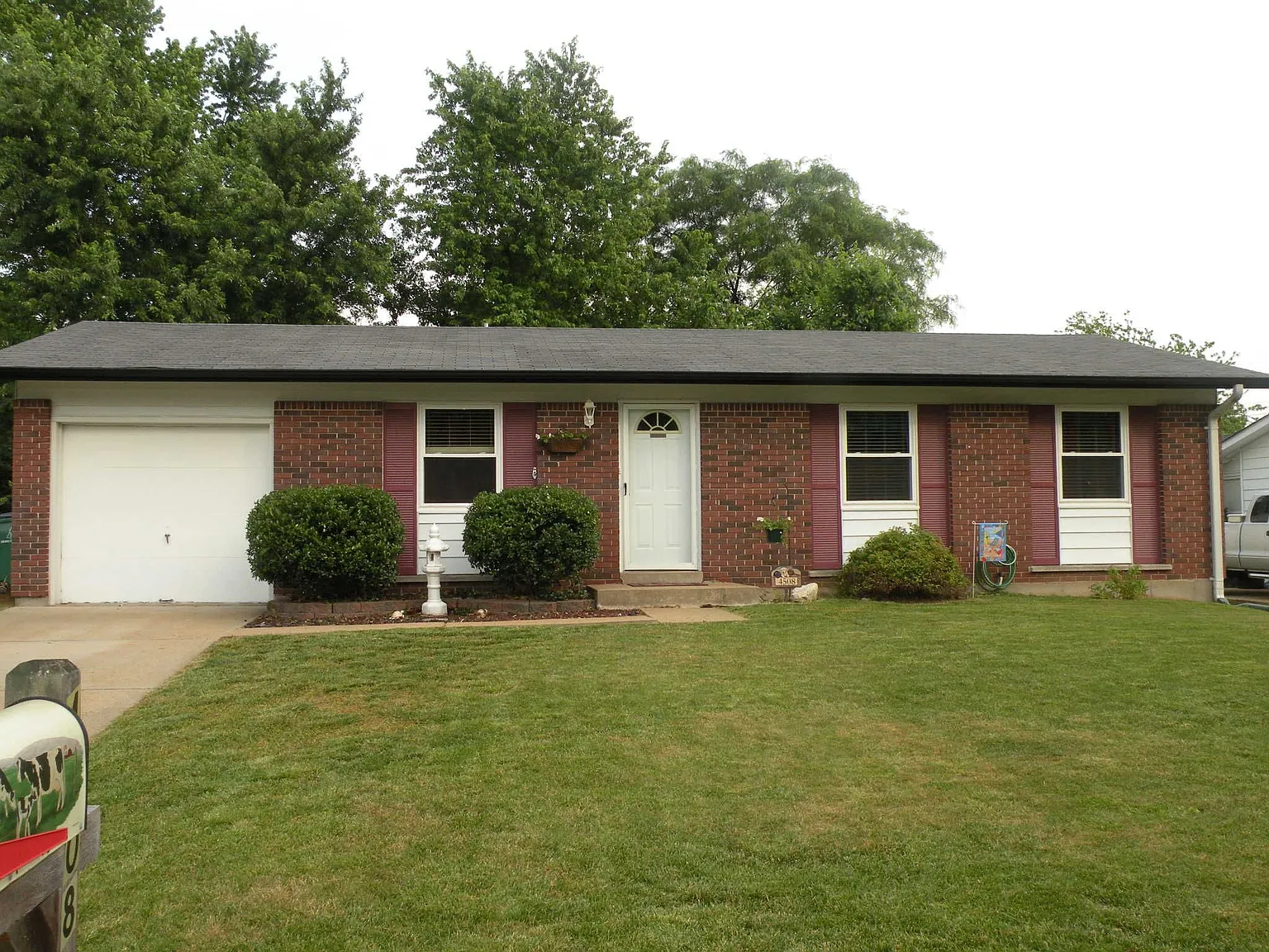 4508 Niagara Dr photo 1
