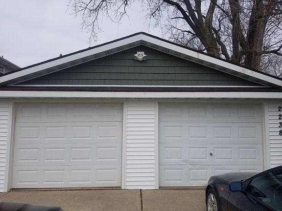 garage is shared car and1\2 deep big garage.
