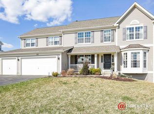 556 Nunda Trl, Crystal Lake, IL 60012