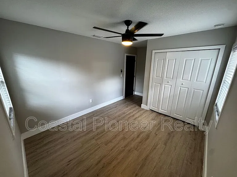 8711 N Wick Pl — Photo 8