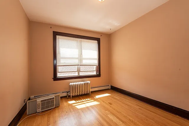 3415 N Hamlin Ave #2W — Photo 6