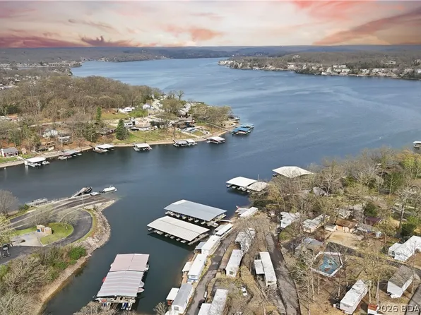 128 Betlo Park Dr, Sunrise Beach, MO 65079