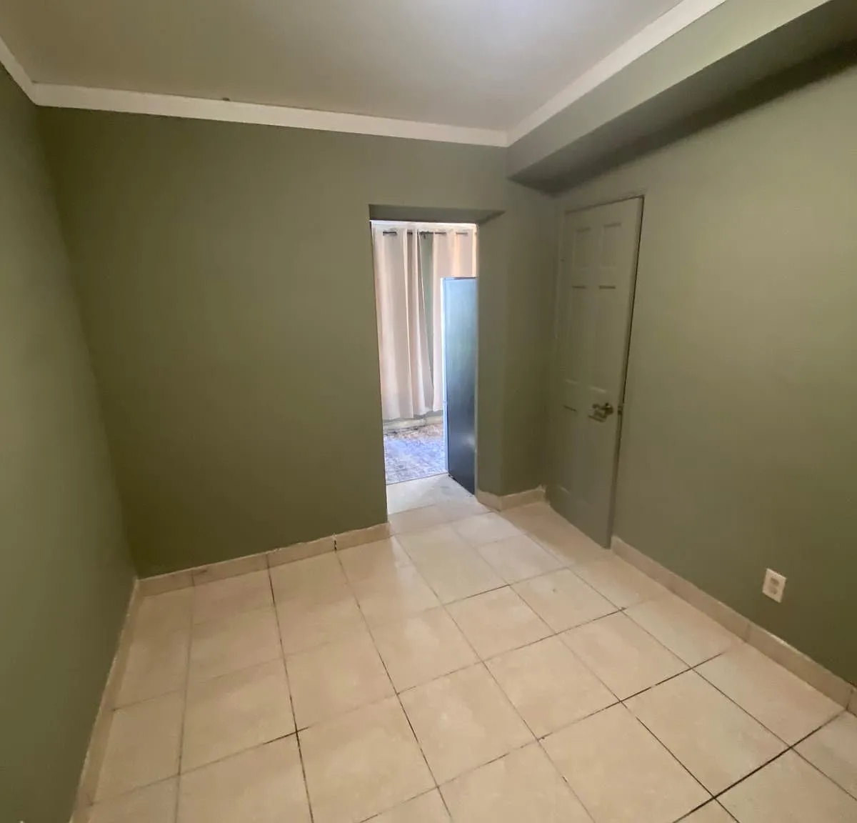 1 bed, 300 sqft, $1,550 — Photo 4
