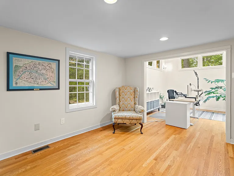 133 Blake Rd — Photo 18