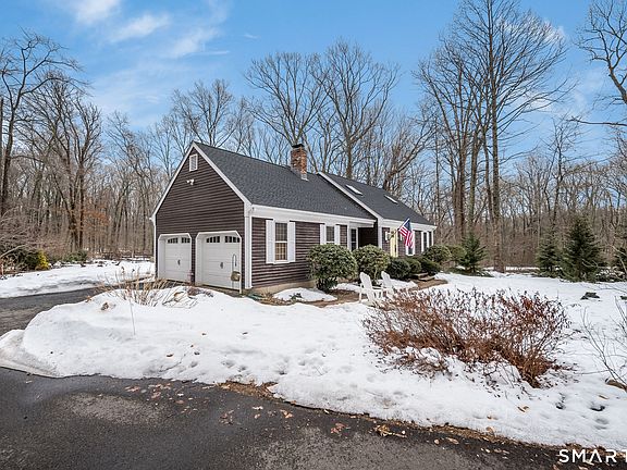 3rd image of 21 Little Hollow Road