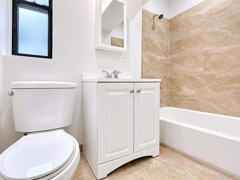 1270 1st Ave #3B — Photo 8