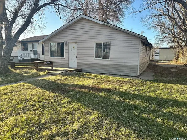 1050 Vaughan STREET, Moose Jaw, SK S6H 5P2
