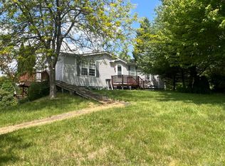 5885 Fargo Rd, Avoca, MI 48006