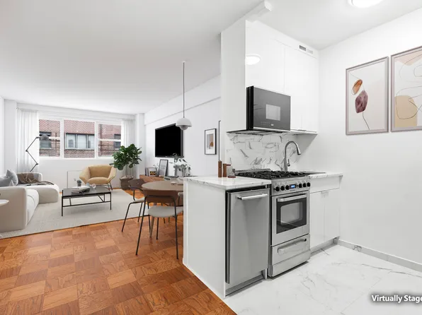 211 East 53rd Street 14A image 2 of 13