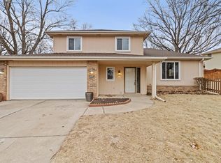 15266 Arbor St, Omaha, NE 68144