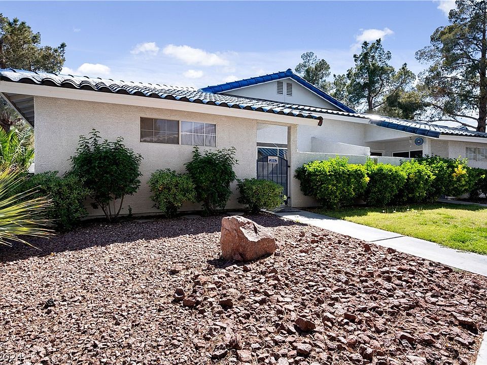 1st image of 2041 Willowbury Dr Unit B