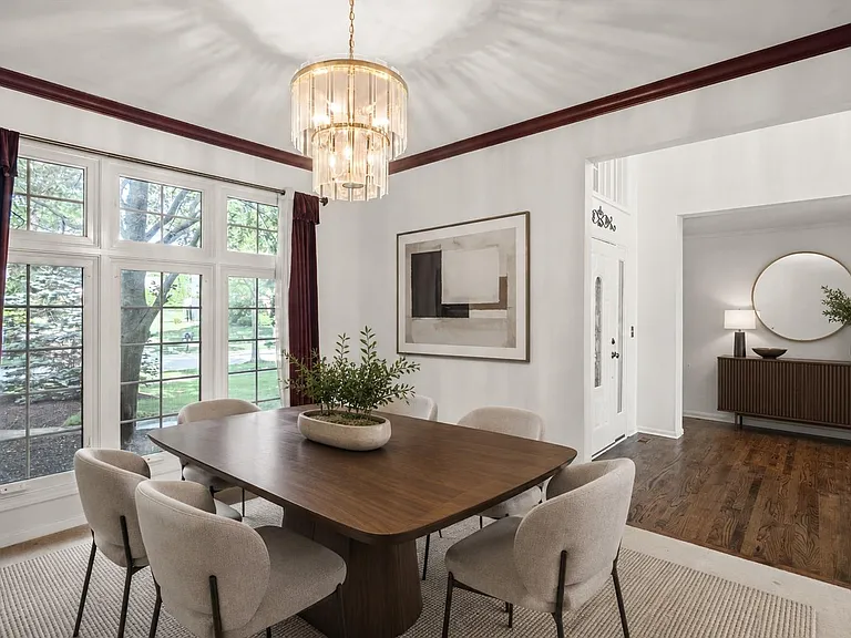 24084 Westmont Dr — Photo 14