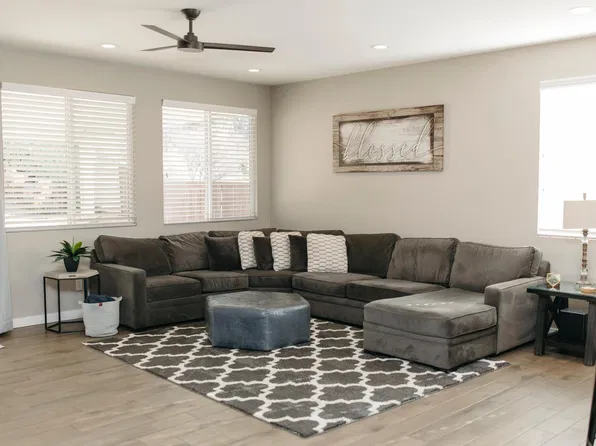 11633 Deerfield Dr, Yucaipa, CA 92399