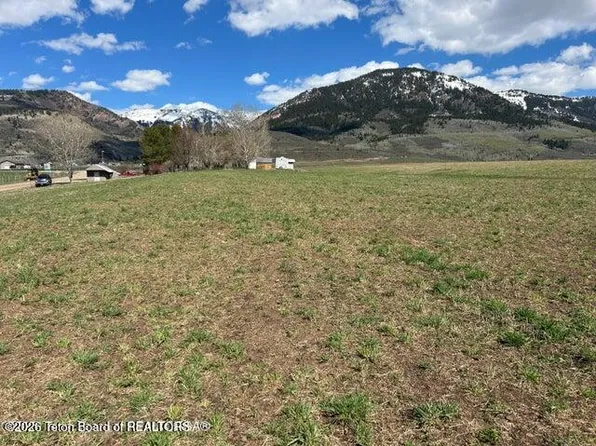 123 Reeves Schwab Rd, Smoot, WY 83126