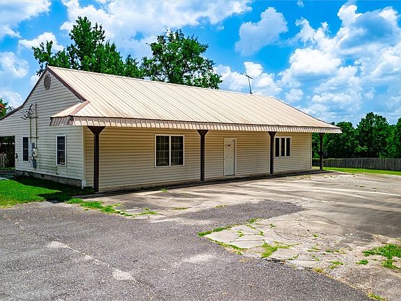 3rd image of 231 Lakeshore Dr
