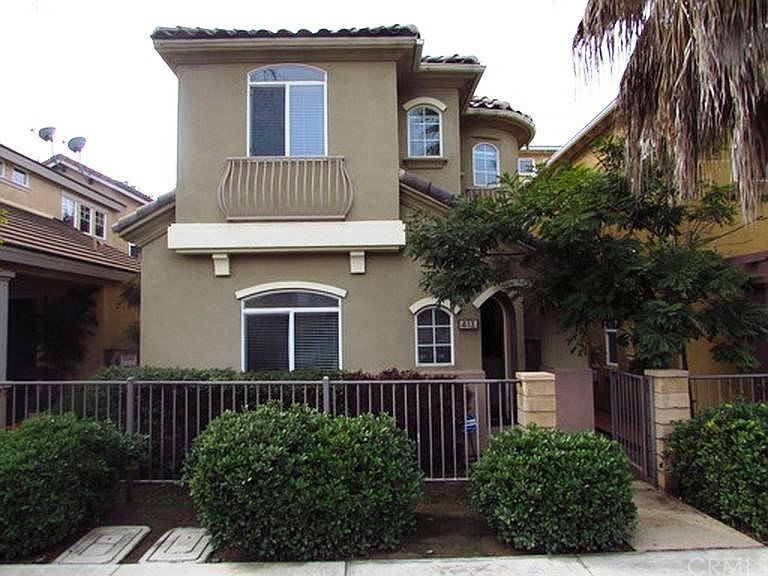 1st image of 413 N Cedros Ave