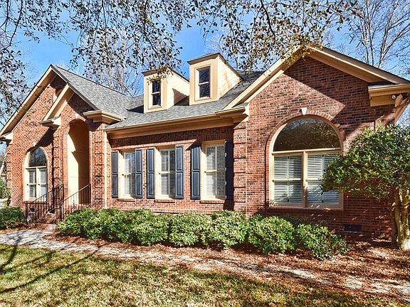 2nd image of 4401 Sequoia Red Ln