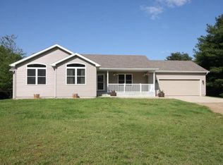 37798 Whiskey Run Rd, Mattawan, MI 49071