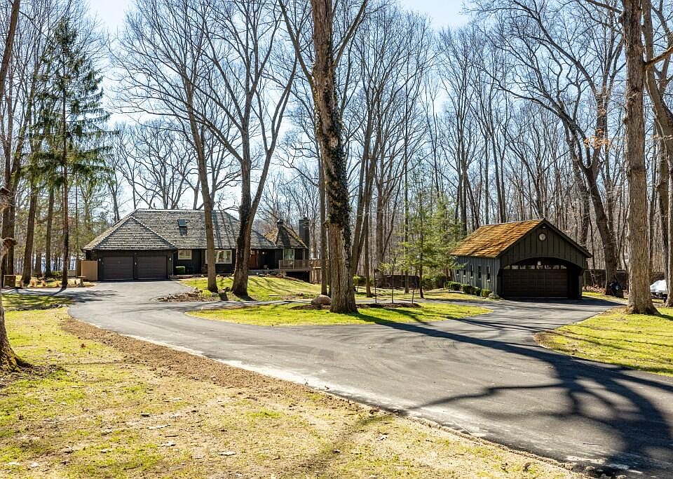 1st image of 7343 Lucy Dr